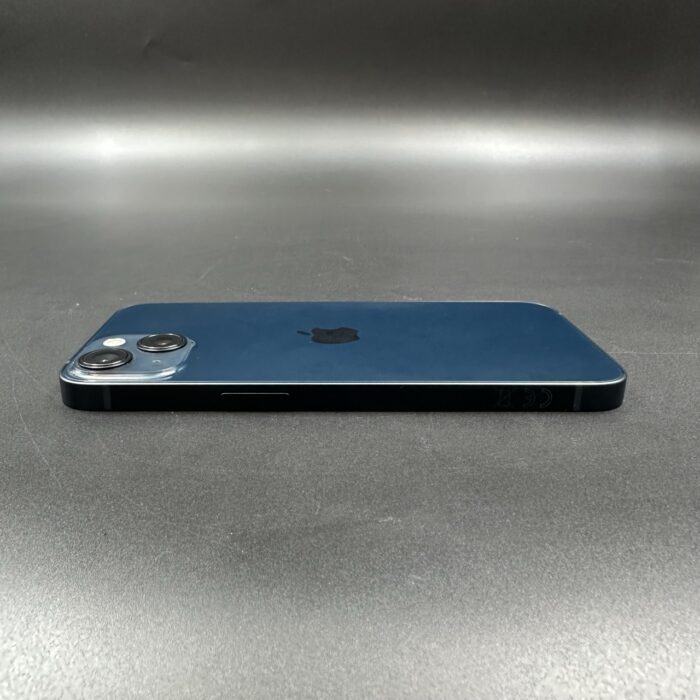 iPhone 13 128GB Midnight - Image 2