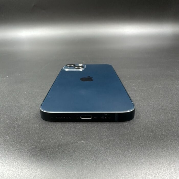 iPhone 13 128GB Midnight - Image 3