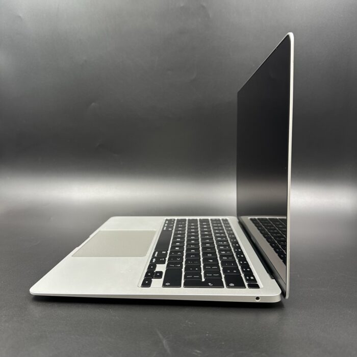 Macbook Air M1 256GB Silver - Image 4