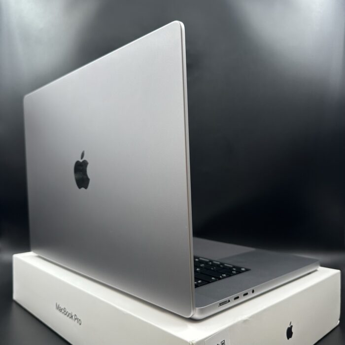 Macbook Pro 16" M1 Pro 512GB | 16GB Ram | Space Gray - Image 3