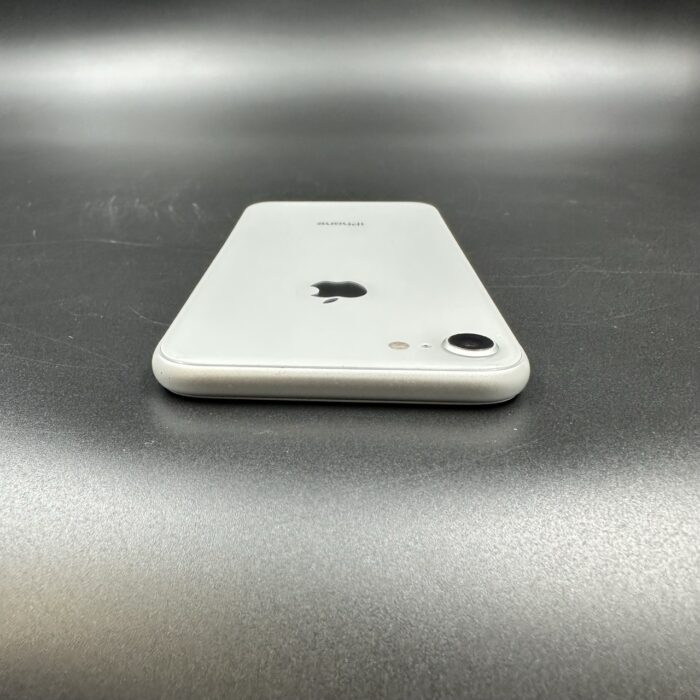 iPhone 8 64GB Silver - Image 5