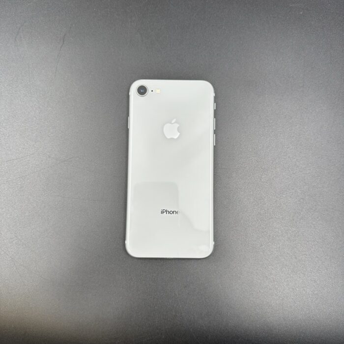 iPhone 8 64GB Silver - Image 6