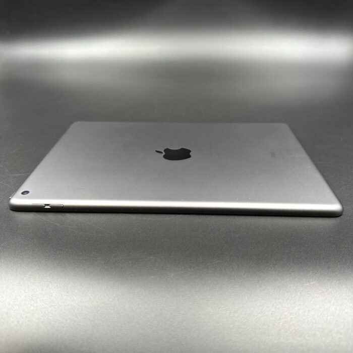iPad 7th (Generation) 128GB Wifi Space Grey - Image 2