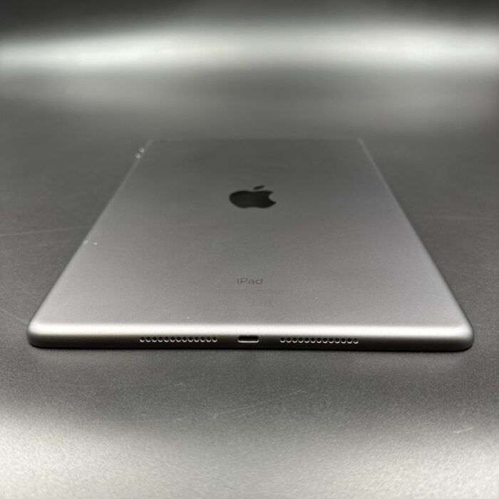 iPad 7th (Generation) 128GB Wifi Space Grey - Image 3