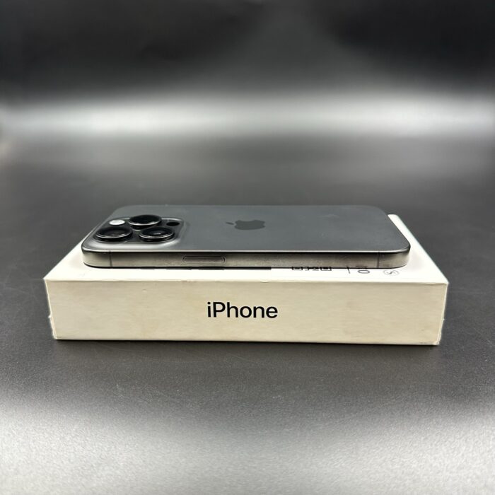 iPhone 15 Pro 256GB Black Titanium - Image 3