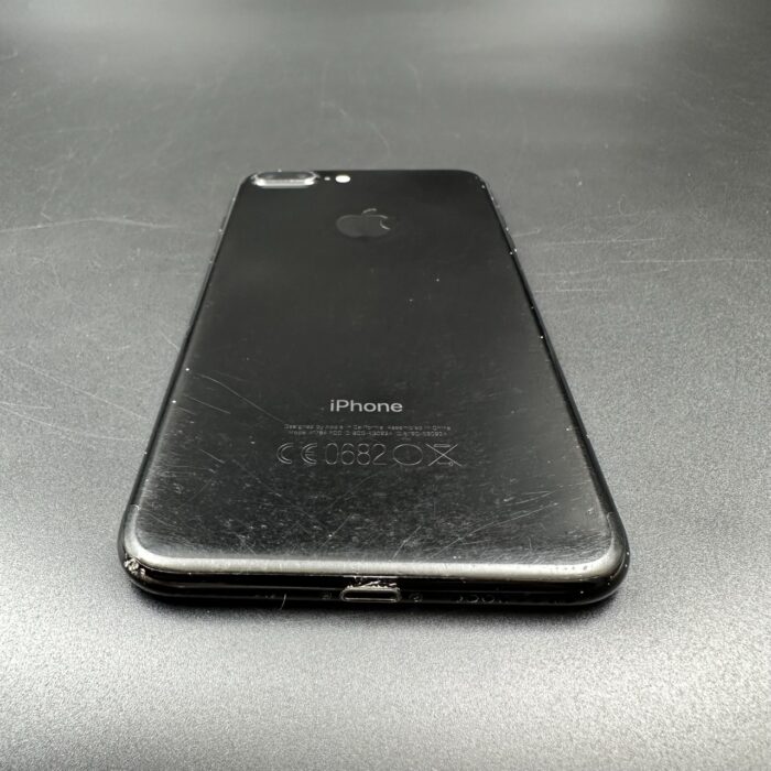 iPhone 7 Plus 128GB Jet Black - Image 3