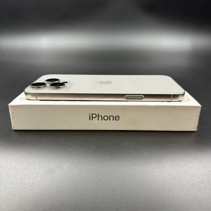 iPhone 16 Pro Max 256GB Natural Titanium - Image 3