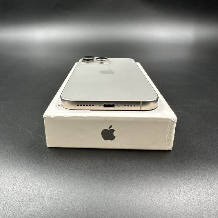 iPhone 16 Pro Max 256GB Natural Titanium - Image 4