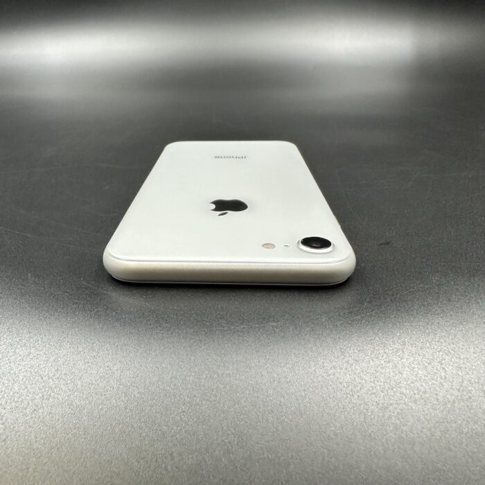 iPhone 8 64GB Silver - Image 5