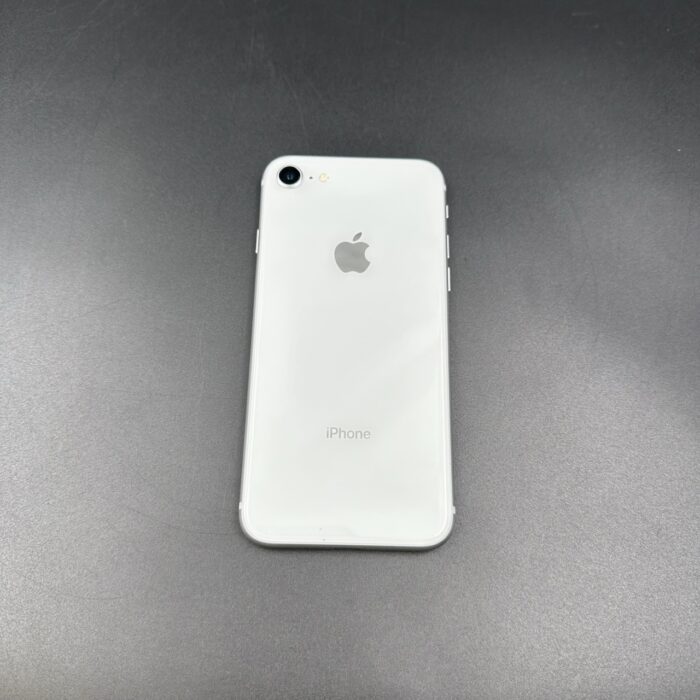 iPhone 8 64GB Silver - Image 6