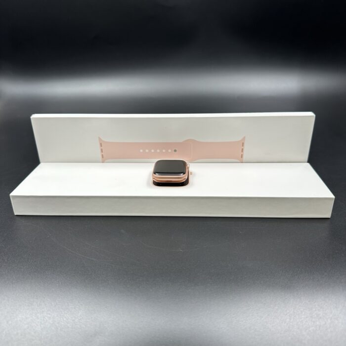 Apple watch Series 6 40MM Rose Gold - Image 2