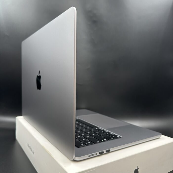Macbook Air M3 15-inch 16GB 256GB Space Grey - Image 3