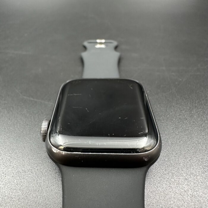 Apple Watch Series 4 40MM Space Grey - Image 3