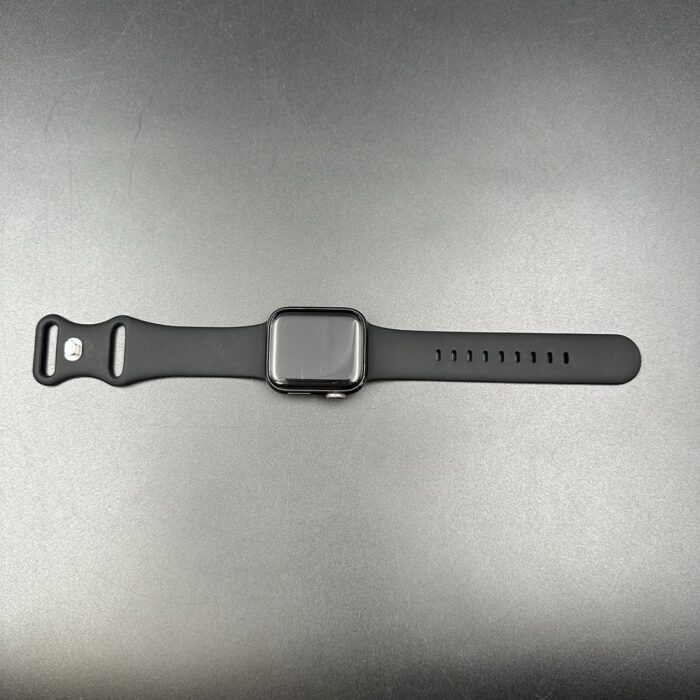 Apple Watch Series 4 40MM Space Grey - Image 6