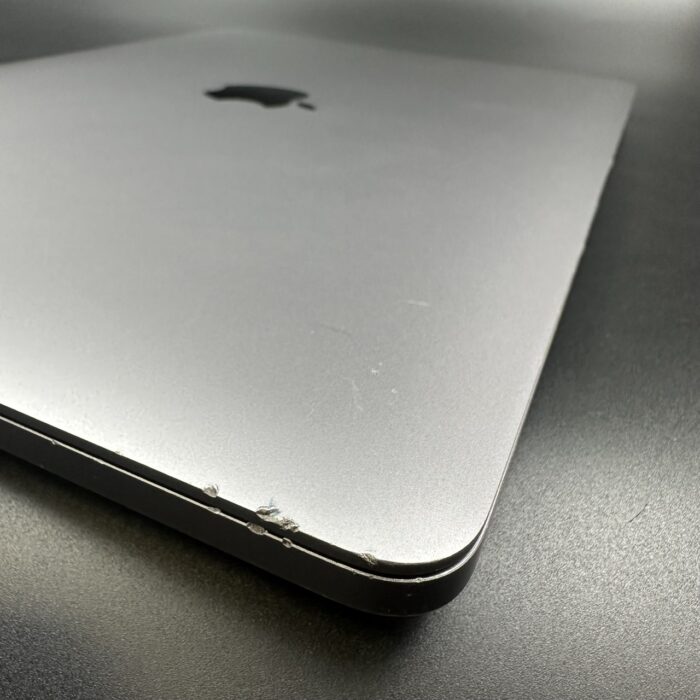 Macbook Pro 13" M2 512GB Space Grey - Image 4