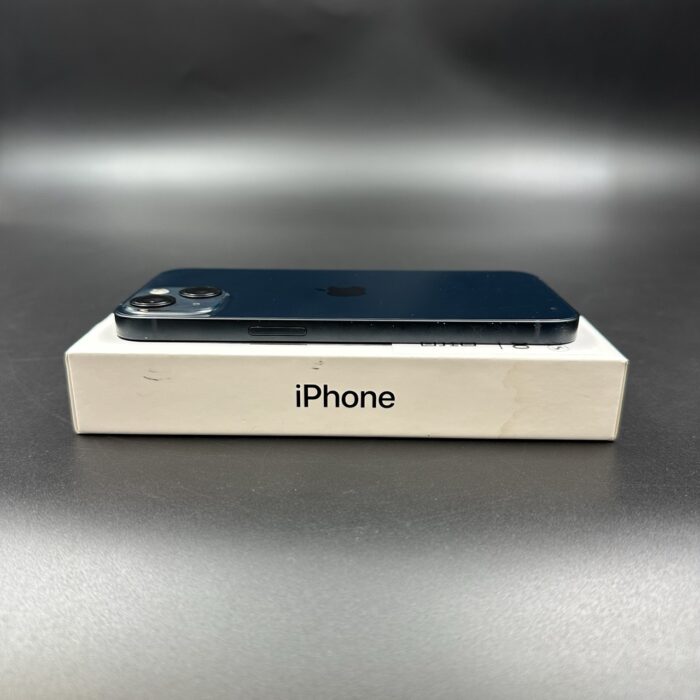 iPhone 13 128GB Midnight - Image 4