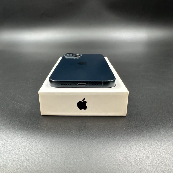 iPhone 13 128GB Midnight - Image 5