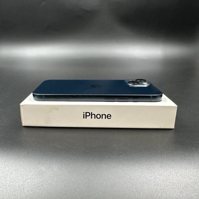 iPhone 13 128GB Midnight - Image 6