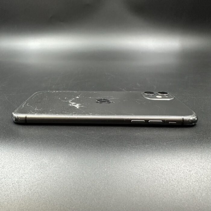 iPhone 11 64GB Black (Cracked Back) - Image 4