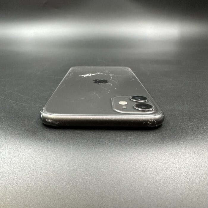 iPhone 11 64GB Black (Cracked Back) - Image 5
