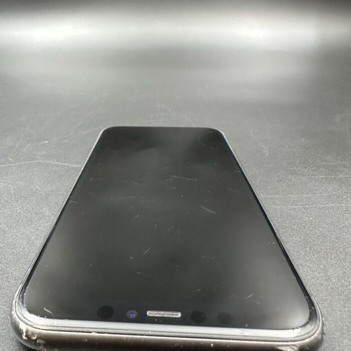 iPhone 11 64GB Black (Cracked Back) - Image 6