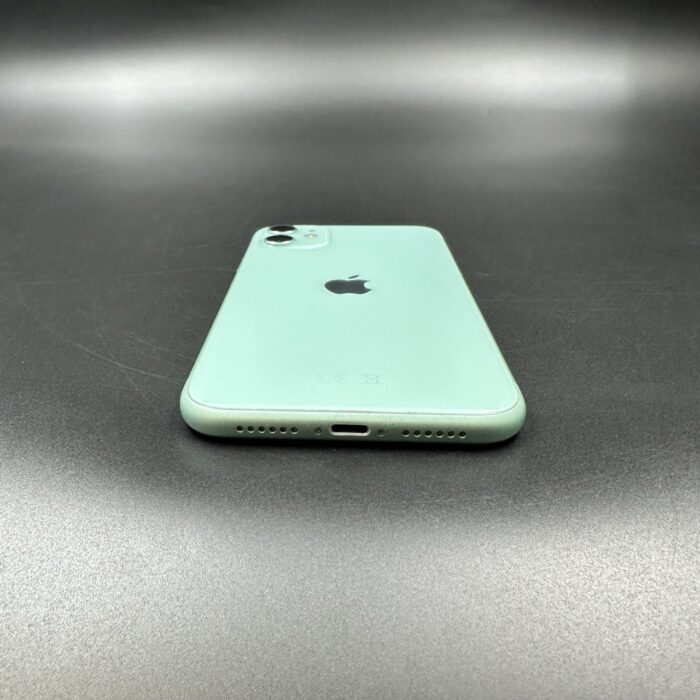 iPhone 11 256GB Green - Image 3