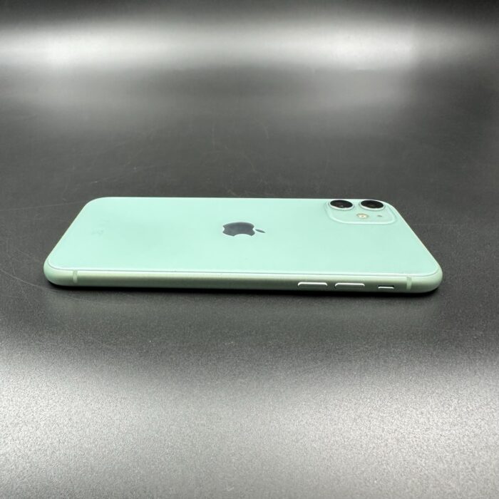 iPhone 11 256GB Green - Image 4