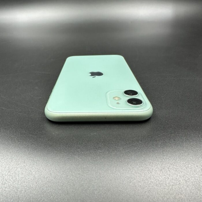 iPhone 11 256GB Green - Image 5