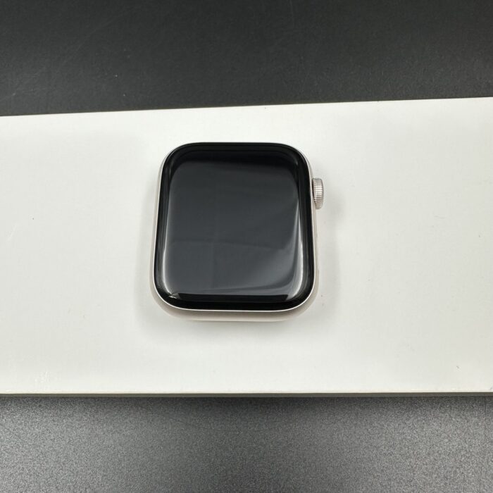 Apple Watch SE (Gen 2) 44MM GPS + Cellular Starlight - Image 7
