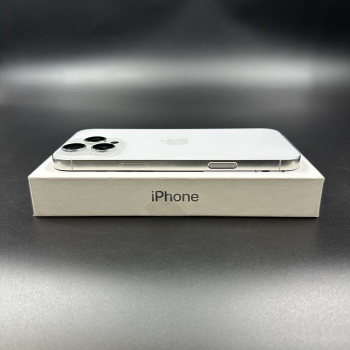 iPhone 16 Pro Max 256GB White Titanium - Image 3