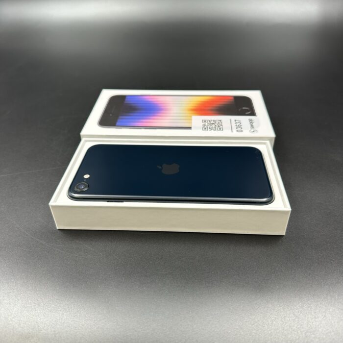 iPhone SE (3rd Generation) 128GB Midnight - Image 2