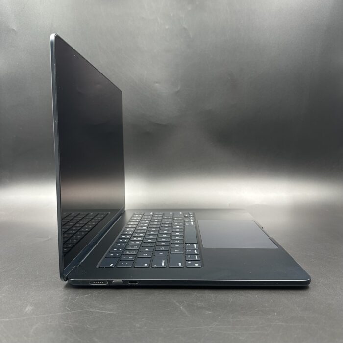 Macbook Air M2 15-inch 256GB Midnight - Image 3