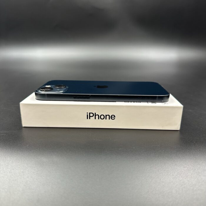 iPhone 13 256GB Midnight - Image 3