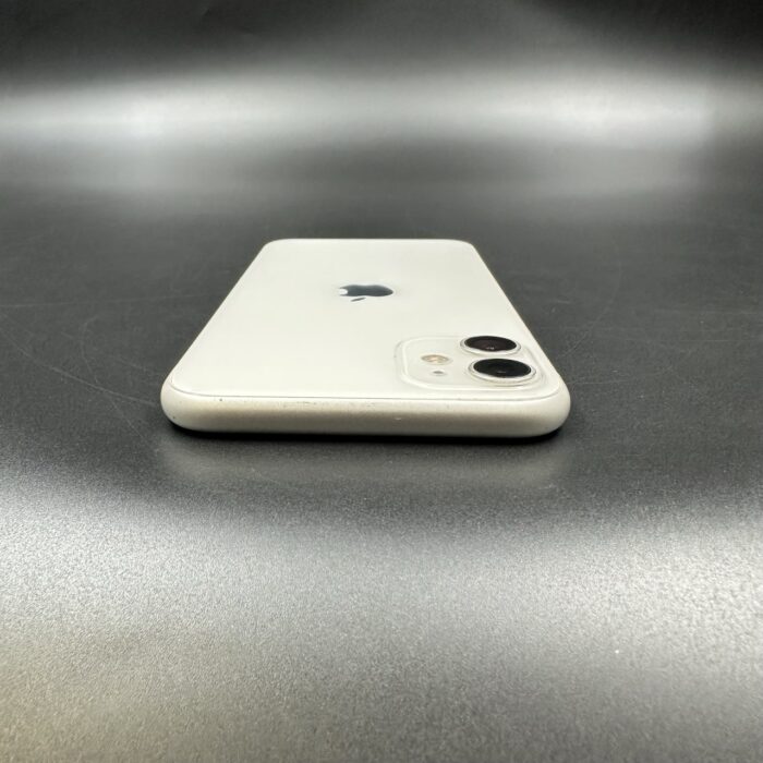 iPhone 11 128GB White - Image 5