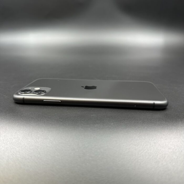 iPhone 11 128GB Black - Image 2