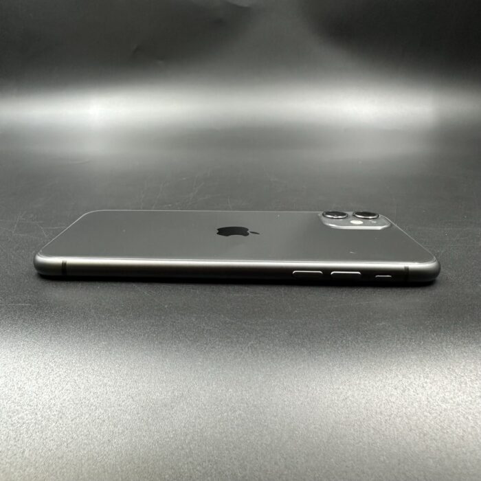 iPhone 11 128GB Black - Image 4