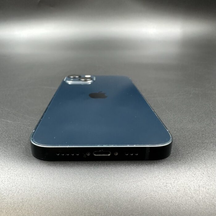 iPhone 13 128GB Midnight - Image 3