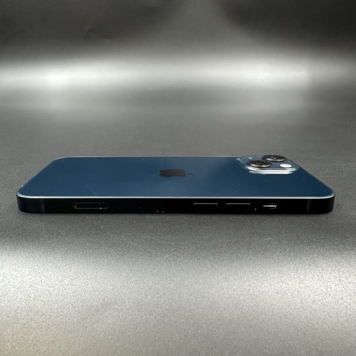 iPhone 13 128GB Midnight - Image 4