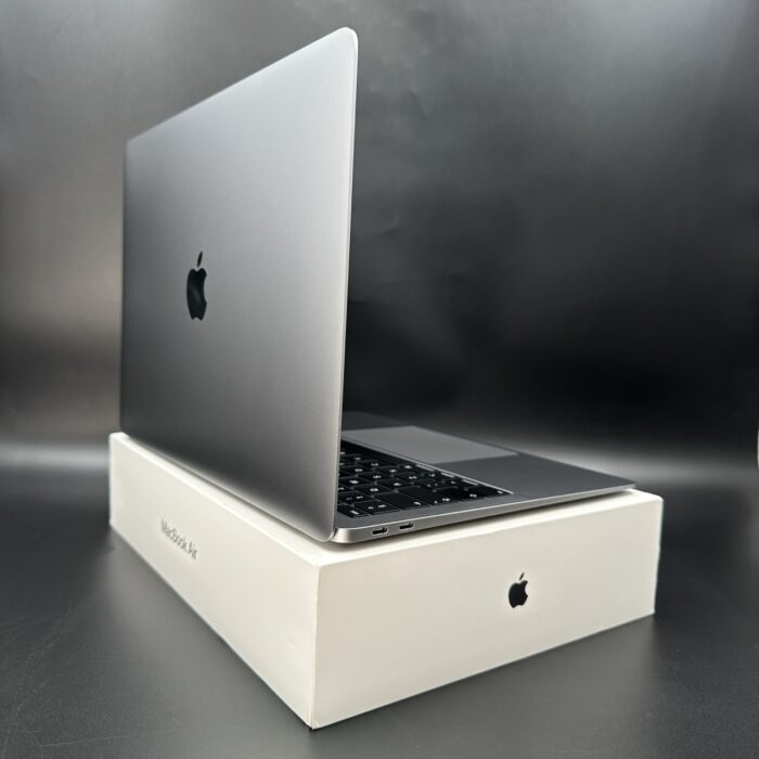 Macbook Air 13" 2019 128GB SSD | Intel Core i5 | 8GB Ram | Space Grey - Image 3