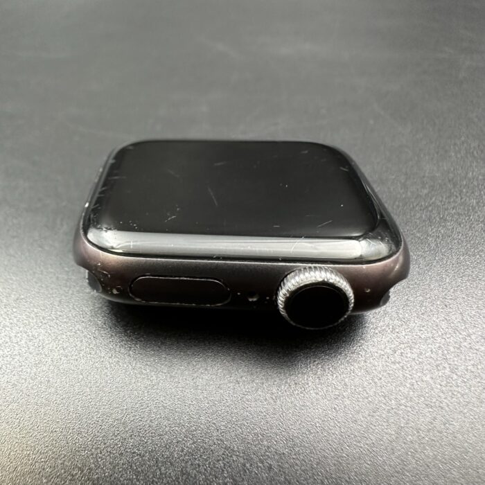 Apple Watch Series 6 40MM Space Grey - Image 3