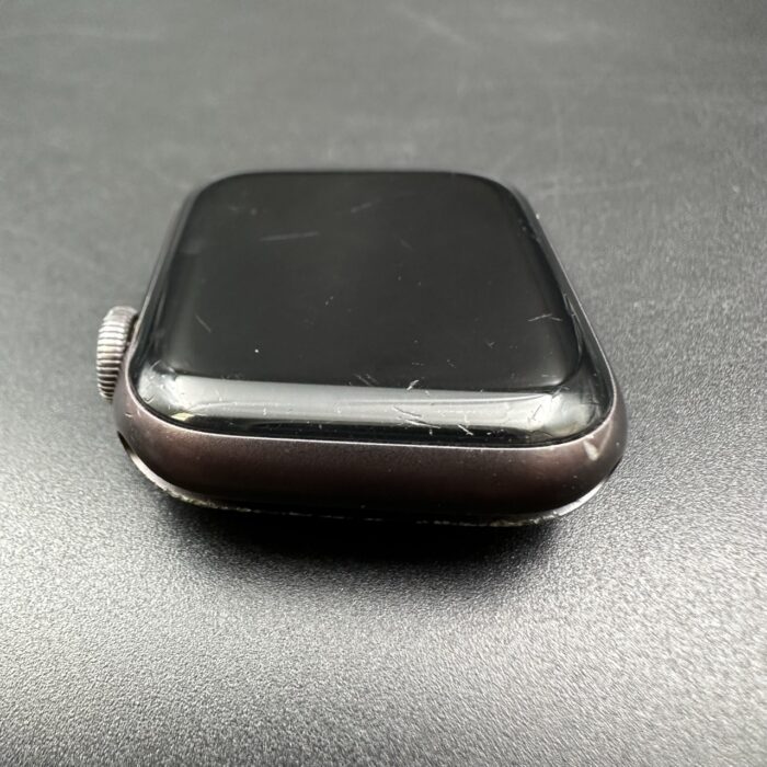 Apple Watch Series 6 40MM Space Grey - Image 4