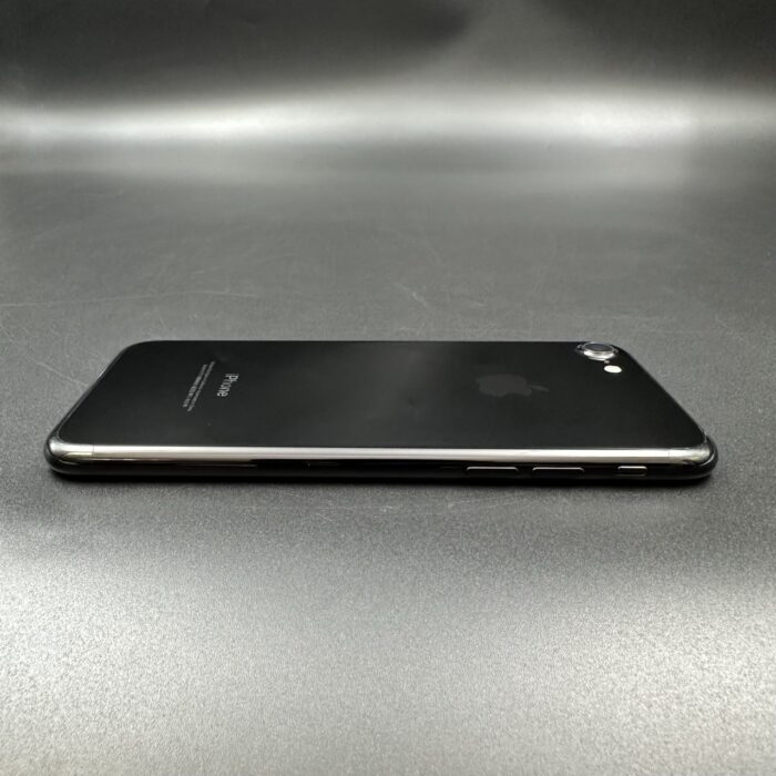 iPhone 7 128GB Jet Black - Image 4