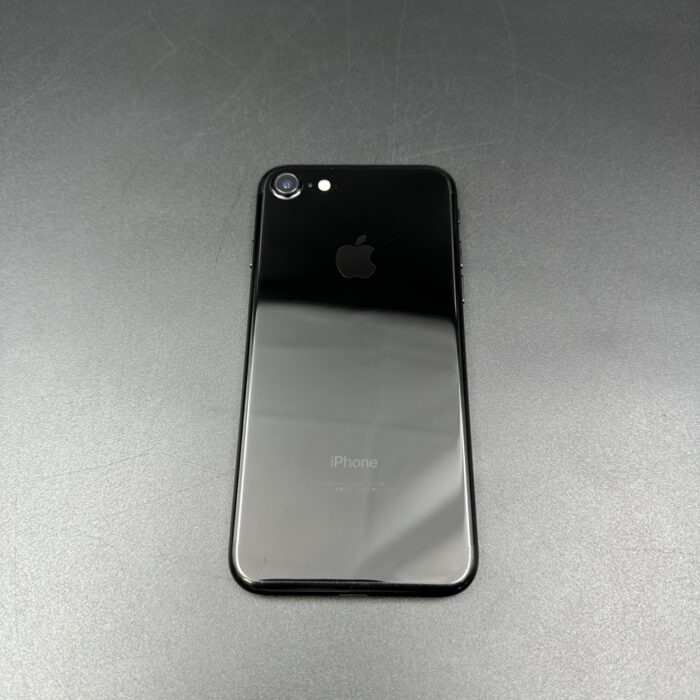 iPhone 7 128GB Jet Black - Image 6