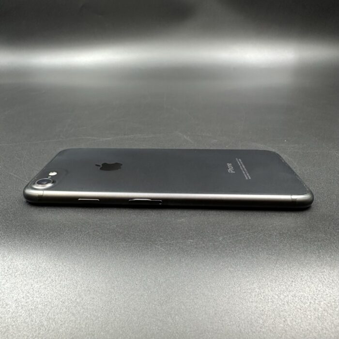 iPhone 7 128GB Black - Image 2