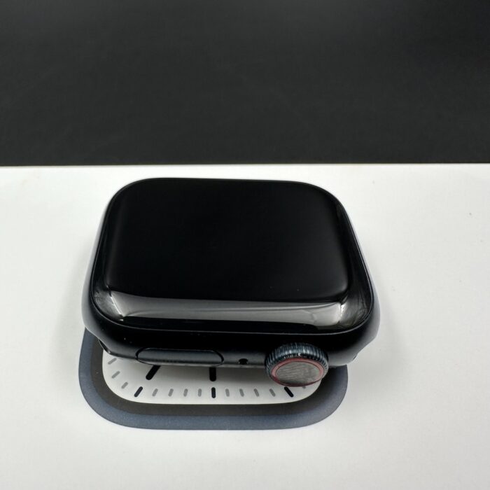 Apple Watch Series 7 41MM GPS + Cellular Midnight - Image 4