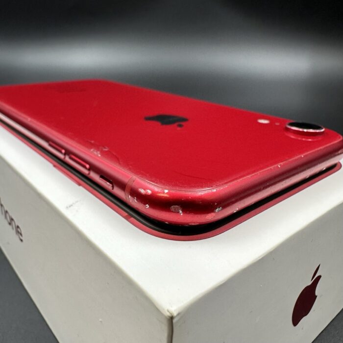 iPhone XR 256GB (Product) Red (Cracked Back and Front) - Image 9
