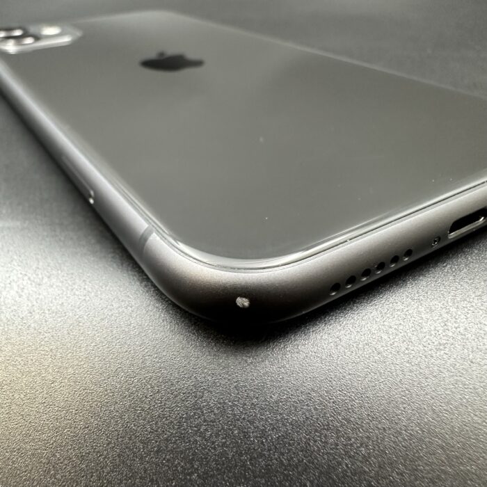 iPhone 11 256GB Black - Image 3