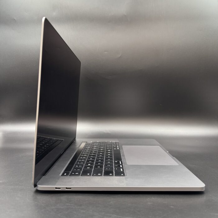 Macbook Pro 16" 2019 | 2,6GHz i7 | 16GB | 512GB Space Grey - Image 3