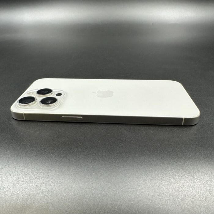 iPhone 15 Pro Max 256GB White Titanium - Image 2