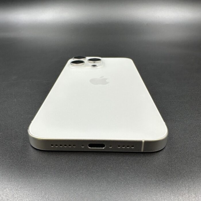 iPhone 15 Pro Max 256GB White Titanium - Image 3